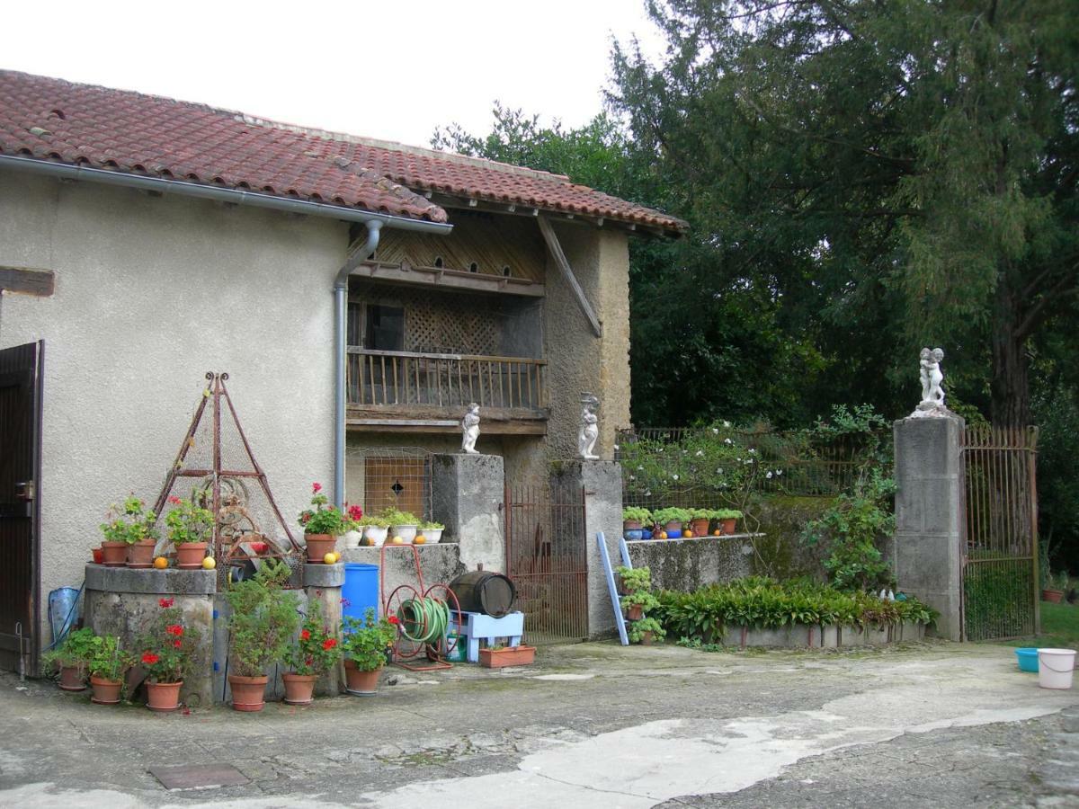 Sous La Glycine Bed and Breakfast Miélan Eksteriør billede
